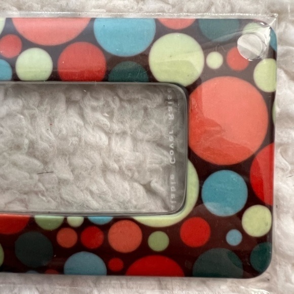 Kikkerland Pocket Magnifier Asst. Set of 4 - Picture 4 of 6